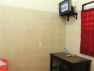 Tri Star Homestay Мадиун Екстериор снимка
