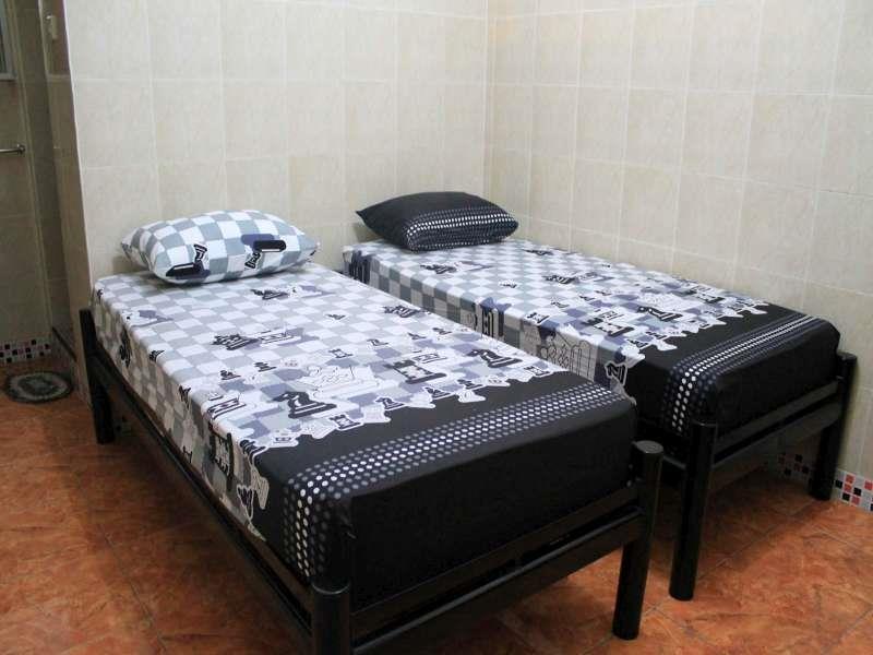 Tri Star Homestay Мадиун Екстериор снимка